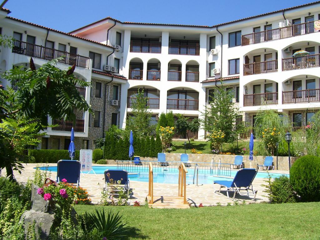 Delfin Apart Complex Sveti Vlas Buitenkant foto